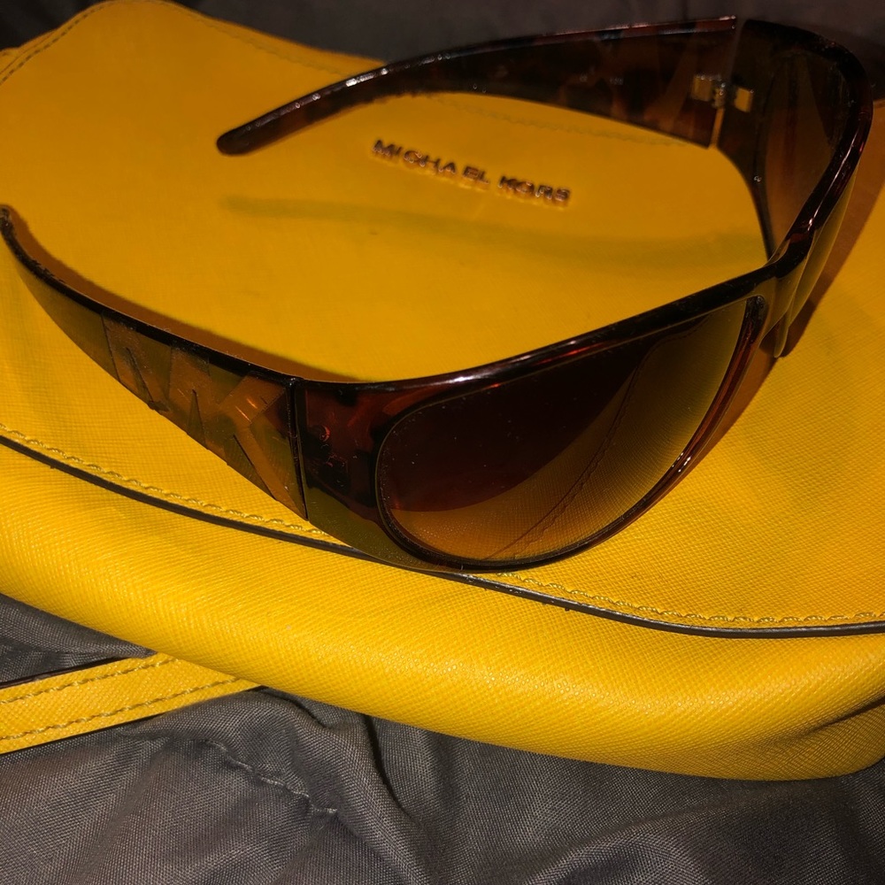 Michael Kors aviator shade and crossbody
